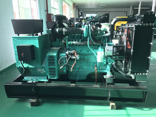 100kw春風康明斯發機電組1.jpg